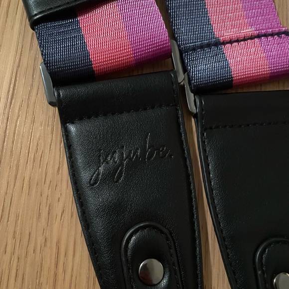 Tokidoki x Jujube Hello Kitty Roller Disco Messenger Strap - Picture 3 of 3